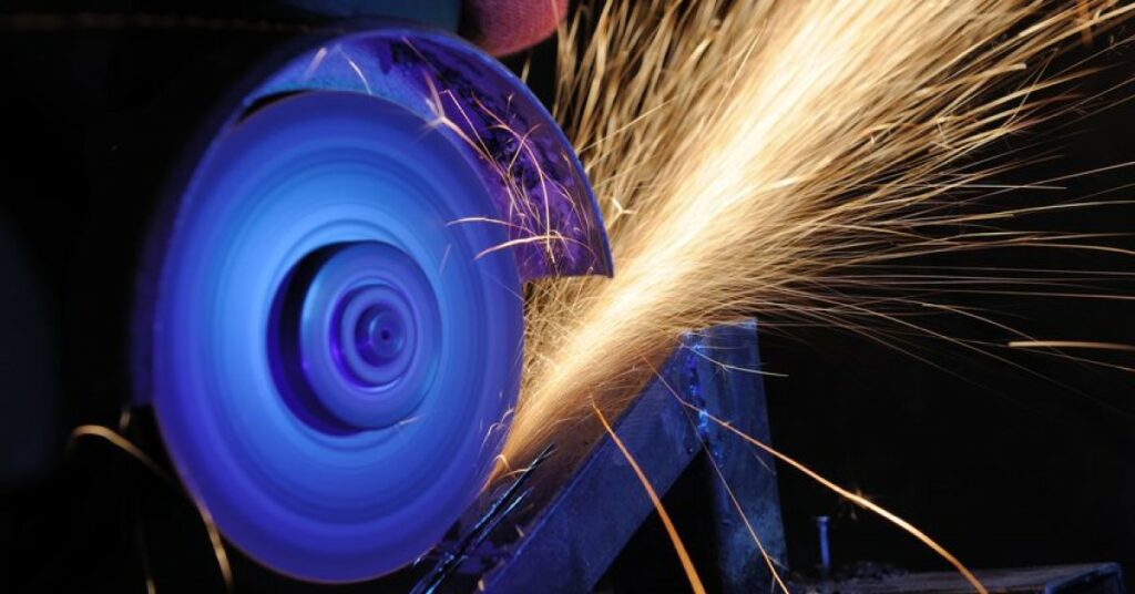 metal cutting with sparks